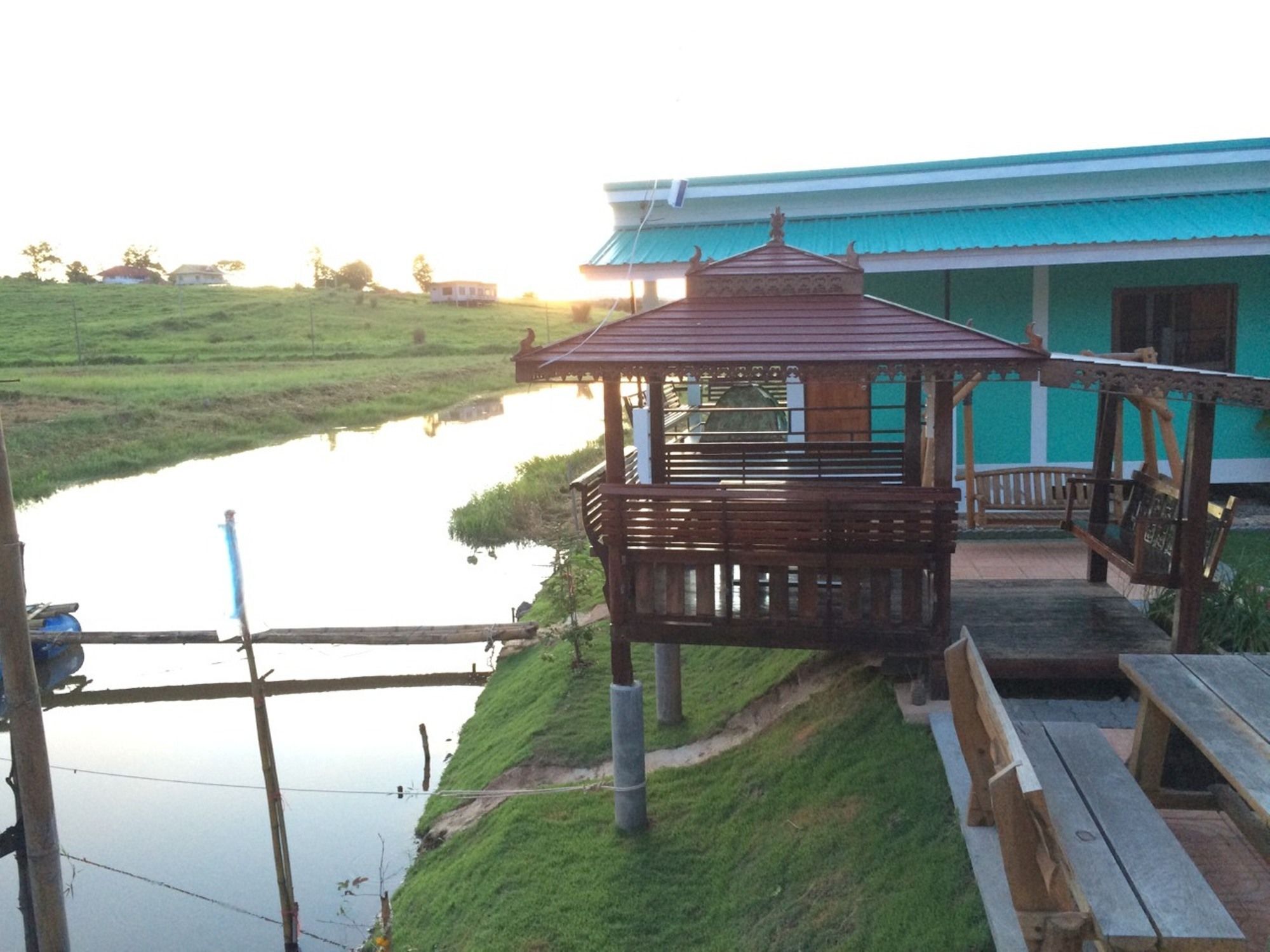 Baan Khao Kho Rim Tarn Hotel Exterior photo